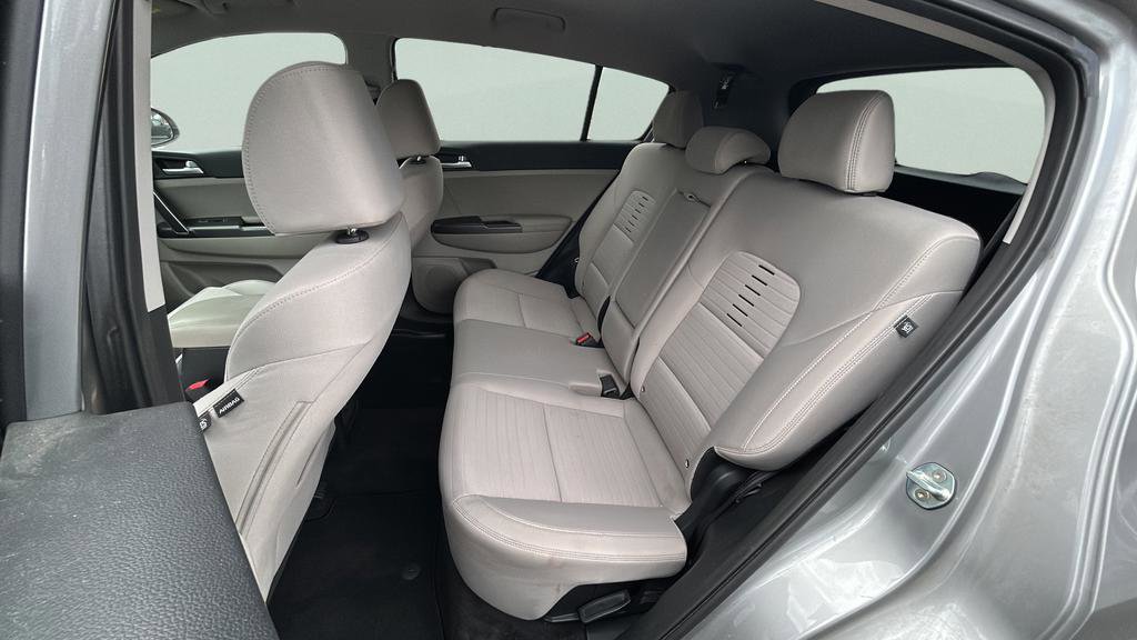 Used 2021 Kia Sportage LX w/ LX Fwd Popular Package image 16