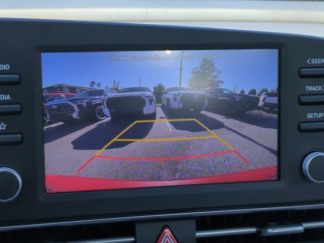 Used 2022 Hyundai Elantra Blue FWD image 19