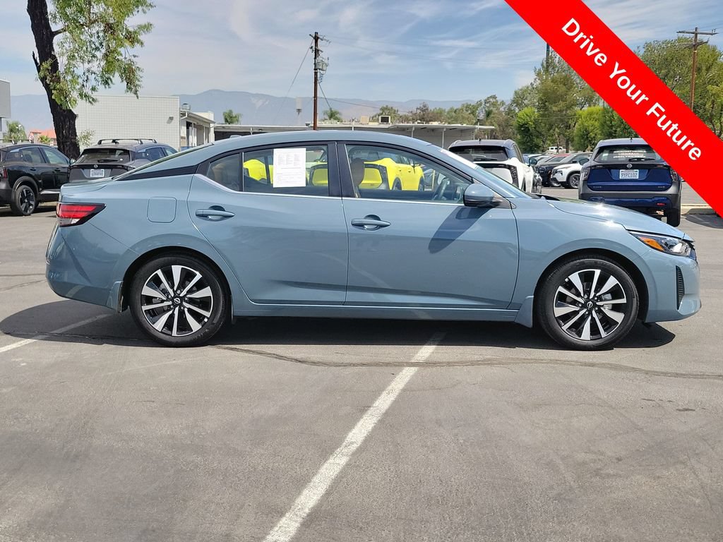 Used 2025 Nissan Sentra SV w/ SV Premium Package FWD image 35