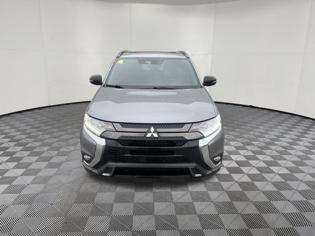 Used 2020 Mitsubishi Outlander LE AWD/4WD image 2