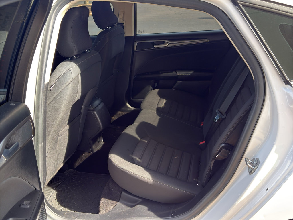 Used 2018 Ford Fusion SE image 10