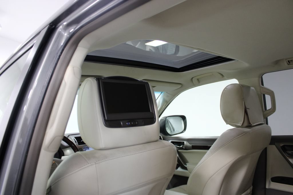 Used 2014 Lexus GX 460 w/ Premium Package AWD/4WD image 24