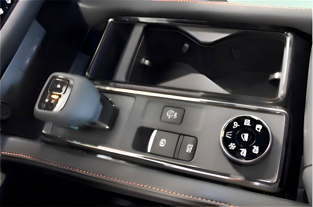 Used 2025 Nissan Pathfinder Rock Creek image 14