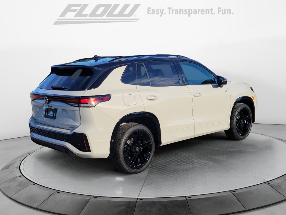 New 2026 Volkswagen Tiguan SE R-Line image 7