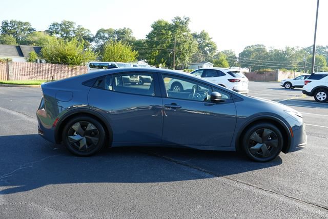 Used 2026 Toyota Prius Plug-In Hybrid FWD image 9