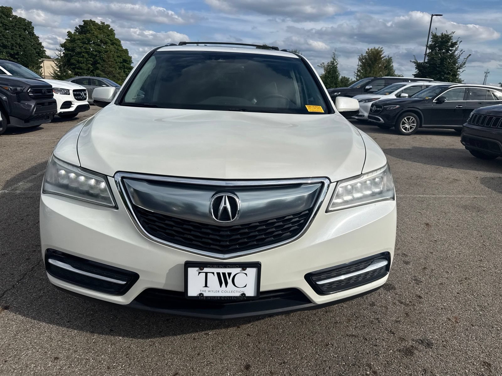 Used 2016 Acura MDX w/ Tech & Entertainment Pkg AWD/4WD image 2