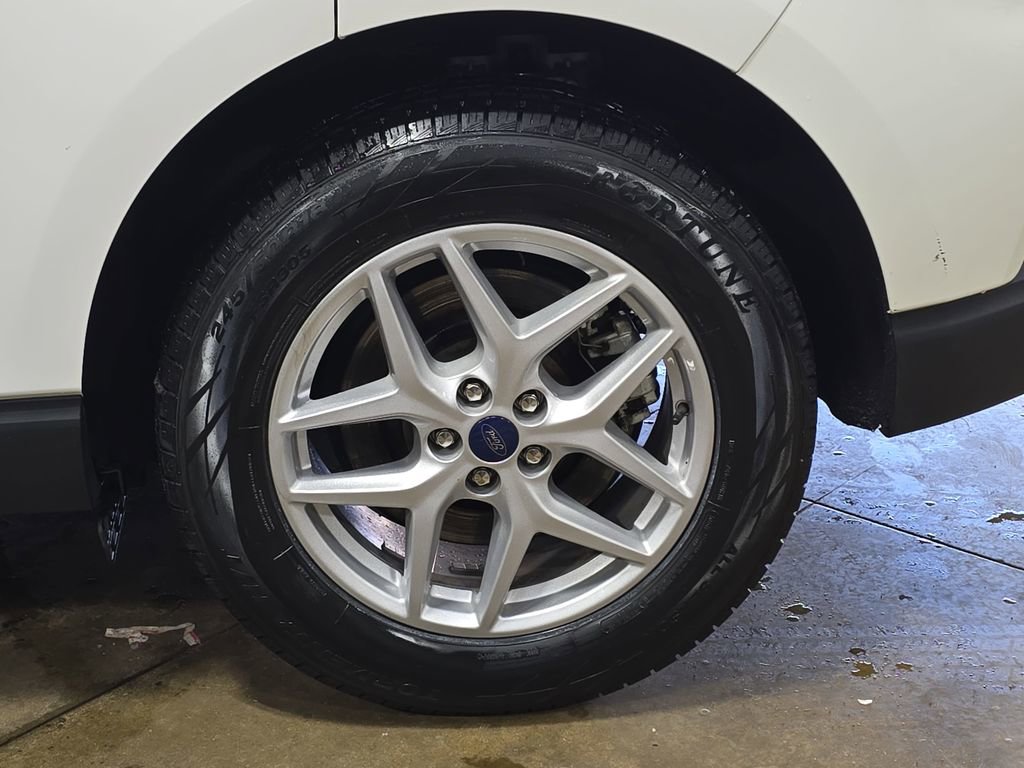 Used 2022 Ford Edge SEL image 33