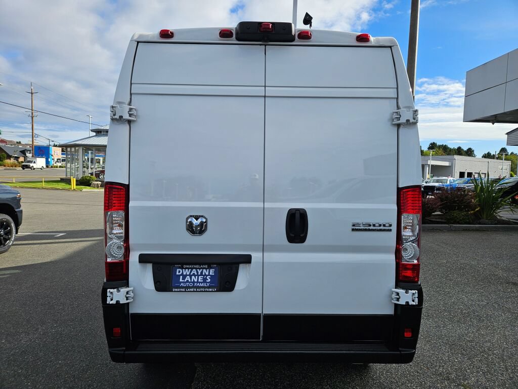 Used 2023 RAM ProMaster 2500 FWD image 3