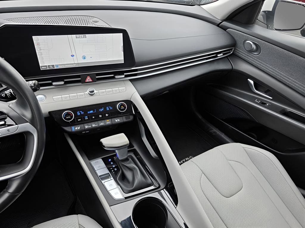 Used 2023 Hyundai Elantra Limited w/ Cargo Package image 29