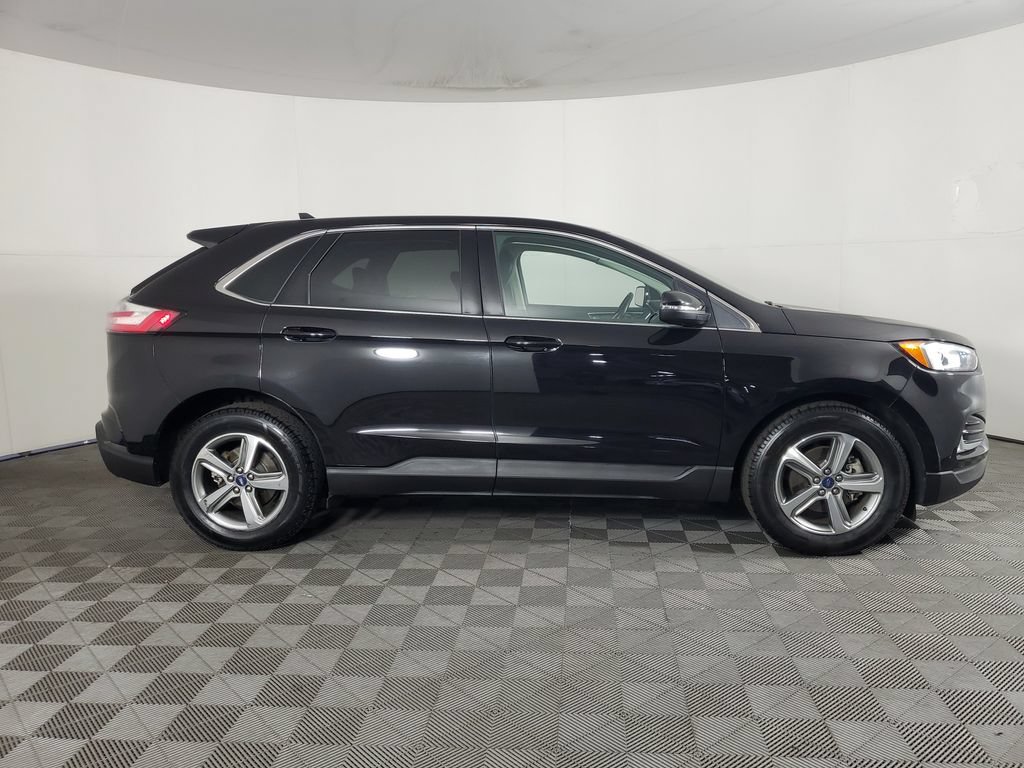 Used 2019 Ford Edge SEL w/ Equipment Group 201A FWD image 3