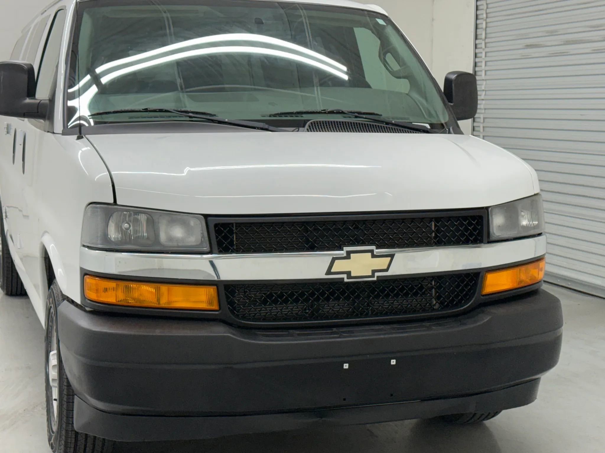 Used 2019 Chevrolet Express 3500 LS image 33