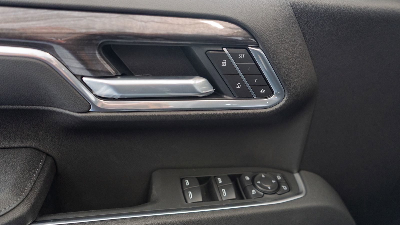 New 2026 Chevrolet Silverado 1500 LTZ w/ LTZ Premium Package image 11