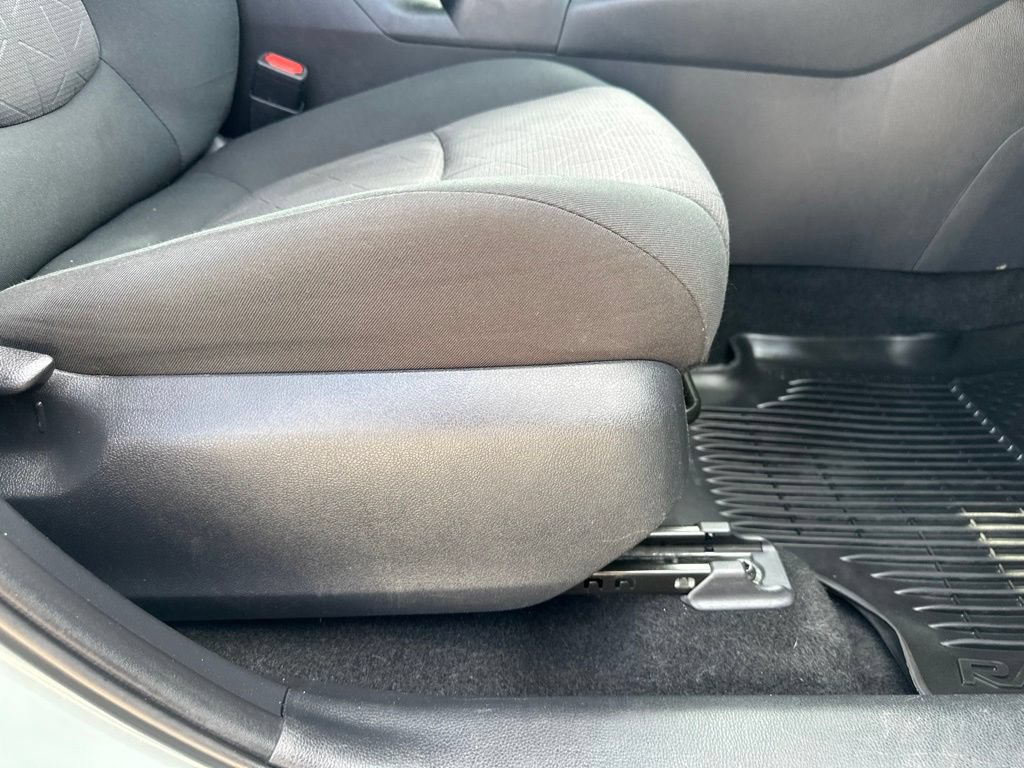 Used 2019 Toyota RAV4 XLE w/ Convenience Package AWD/4WD image 31