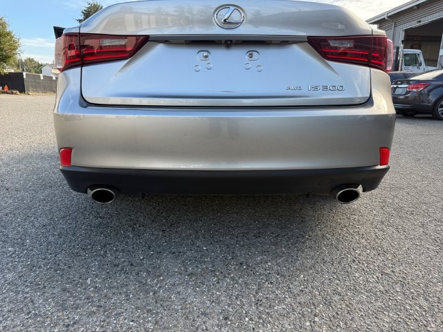 Used 2016 Lexus IS 300 AWD image 30