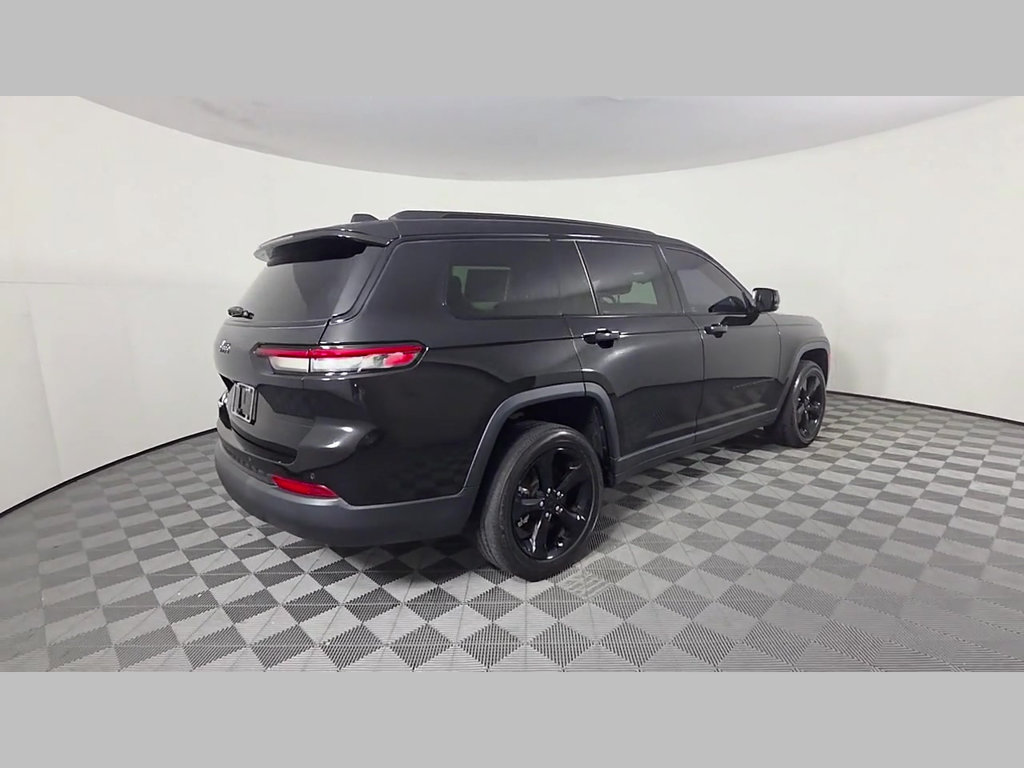 Used 2022 Jeep Grand Cherokee L Laredo RWD image 40