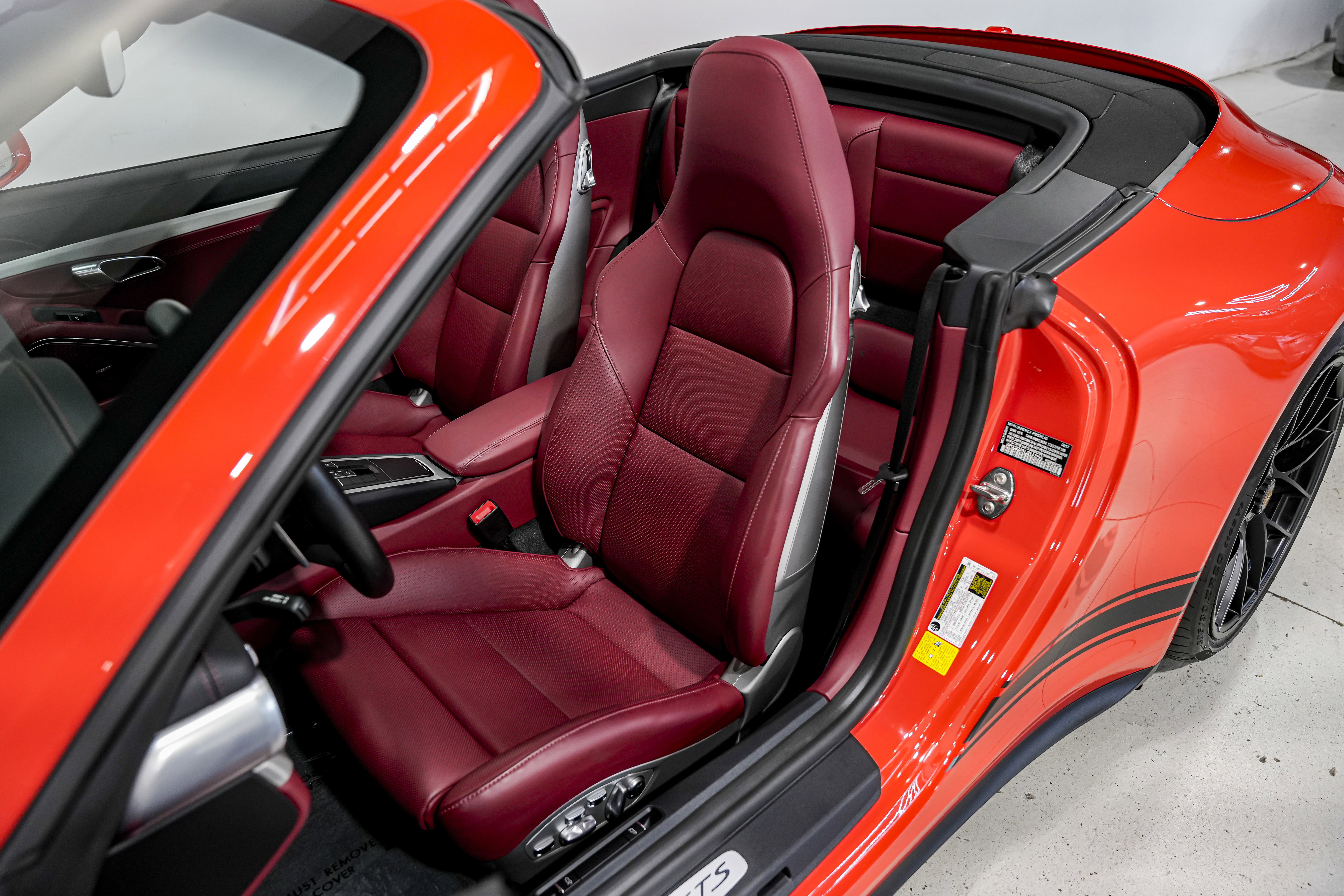 Used 2018 Porsche 911 Carrera GTS image 22