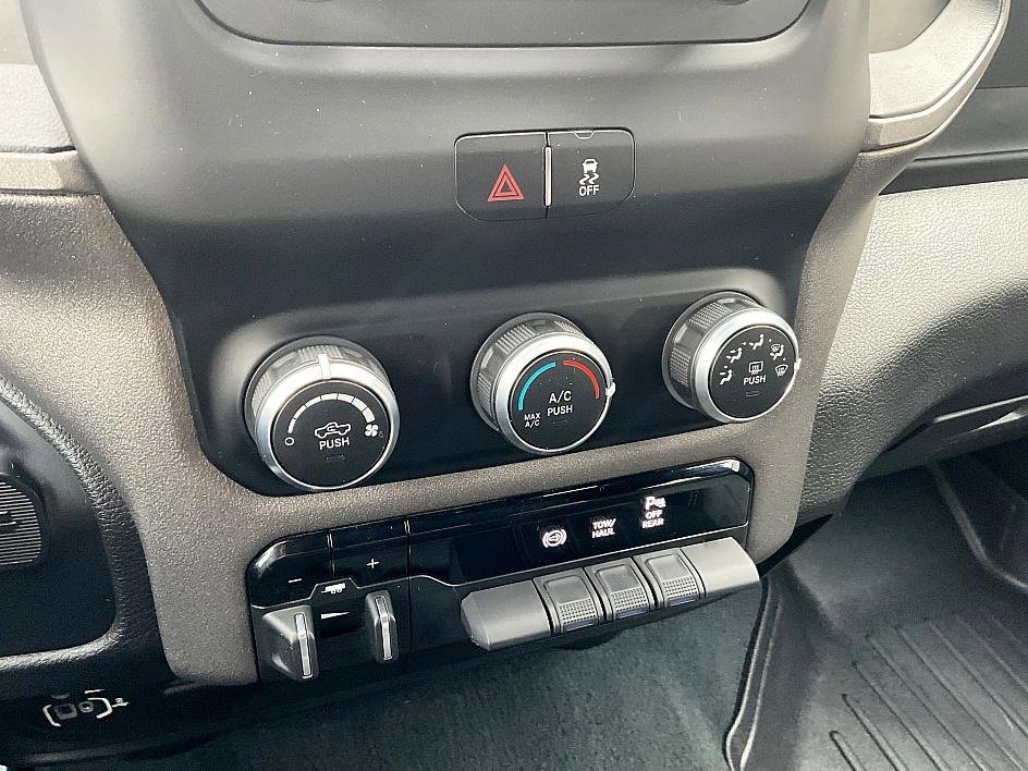 Used 2022 RAM 3500 Tradesman image 22