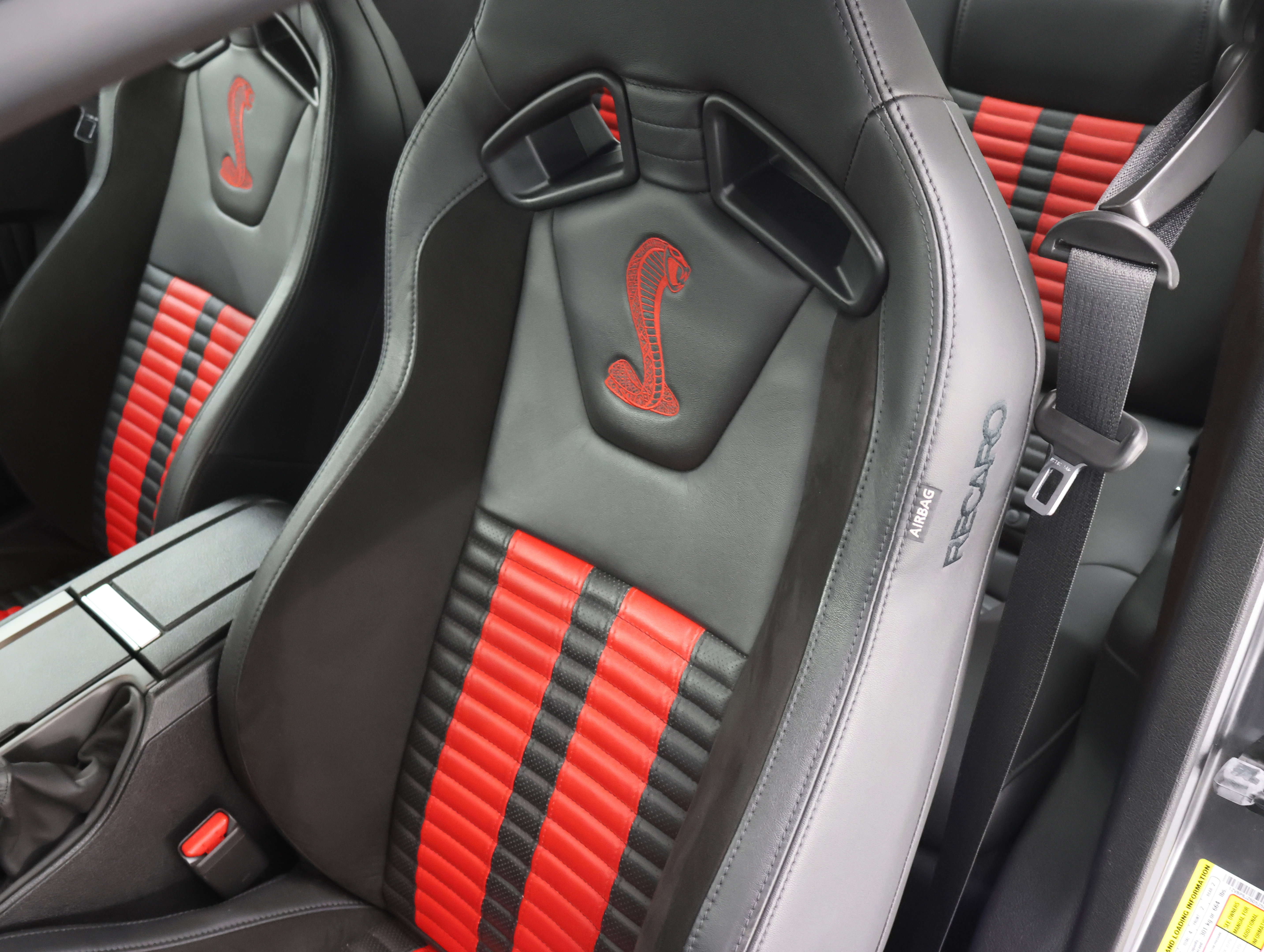 Used 2013 Ford Mustang Shelby GT500 RWD image 42