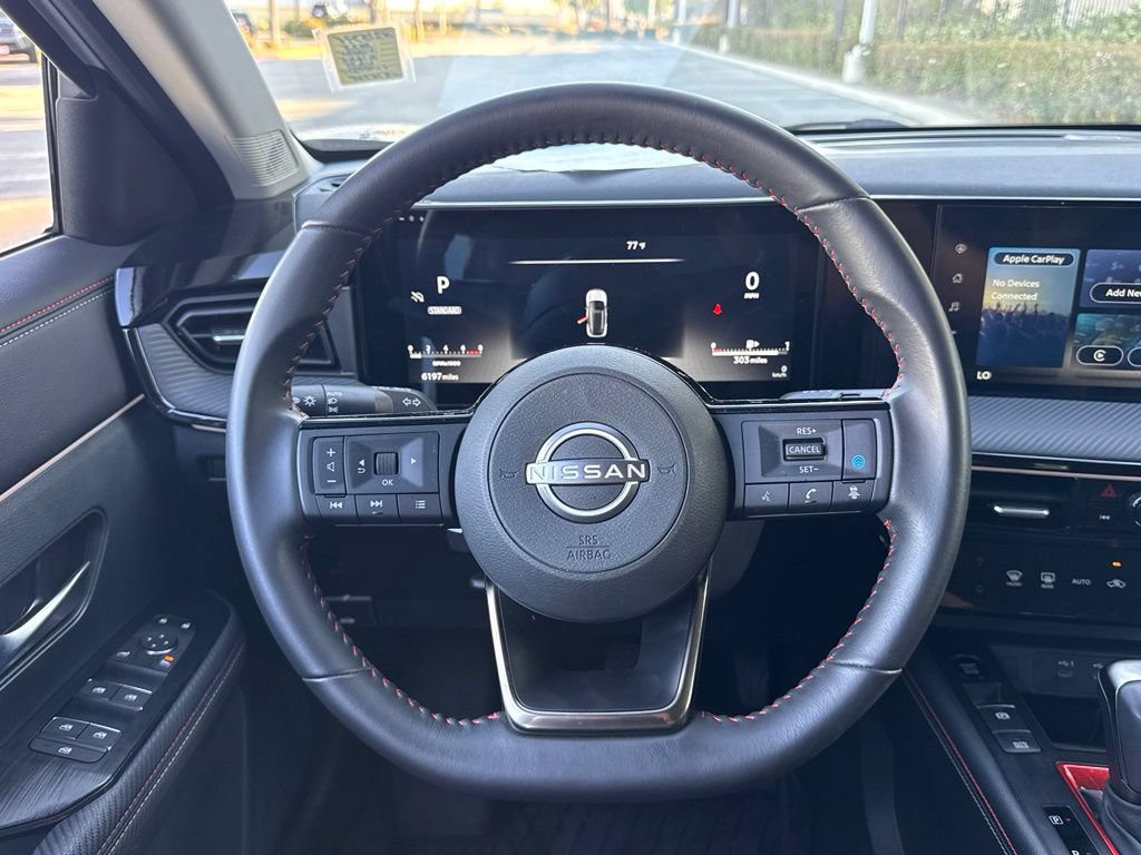 Certified 2025 Nissan Kicks SR FWD image 14