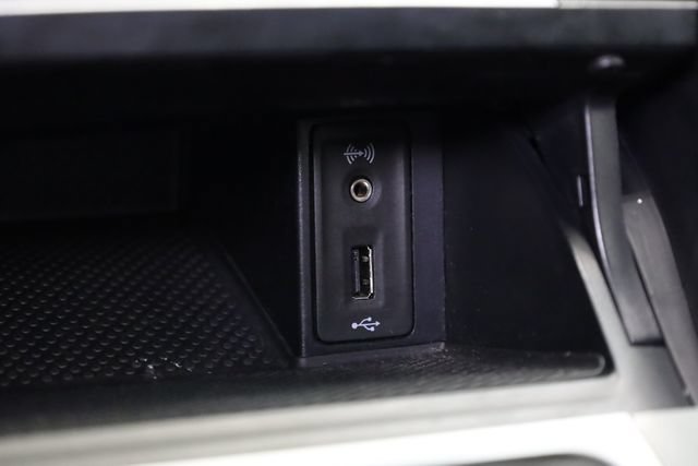 Used 2016 Volkswagen e-Golf SEL Premium FWD image 24