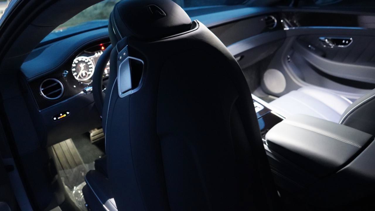 Used 2024 Bentley Continental GT V8 AWD/4WD image 43