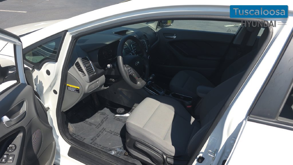 Used 2017 Kia Forte LX FWD image 21