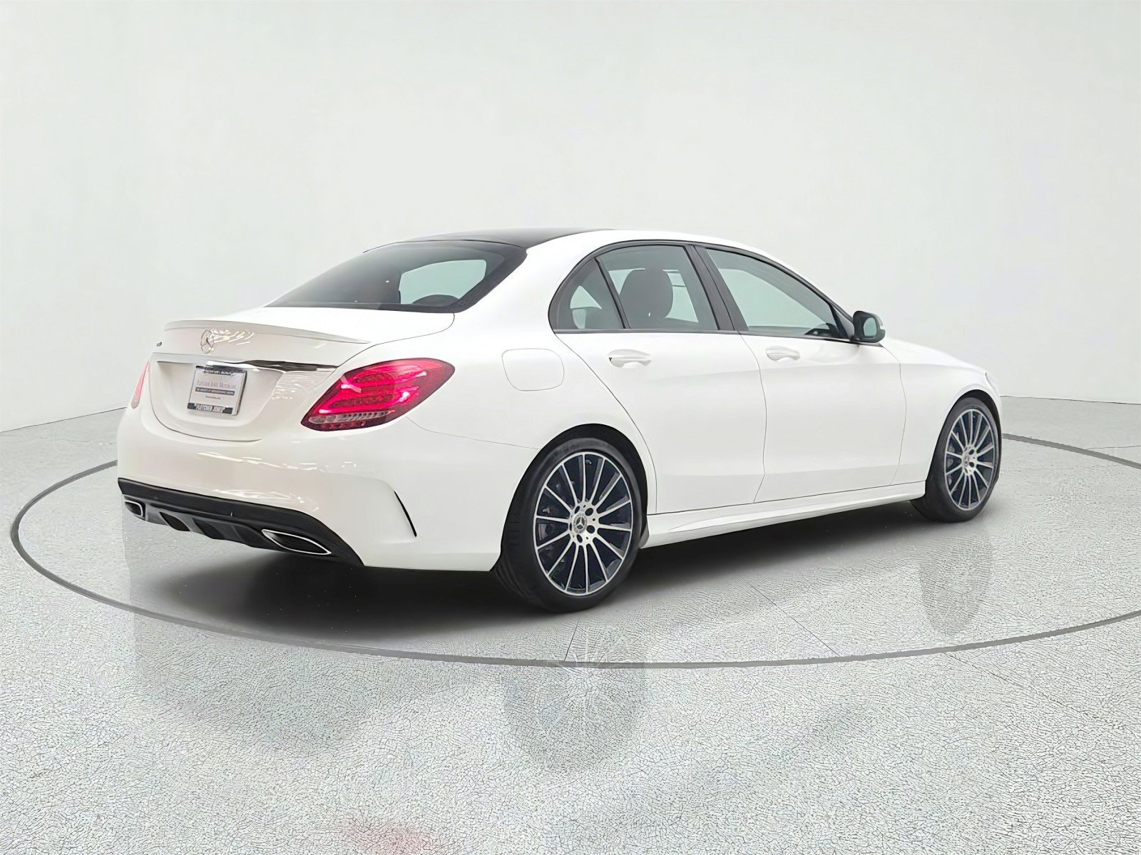 Used 2018 Mercedes-Benz C 300 Sedan image 5