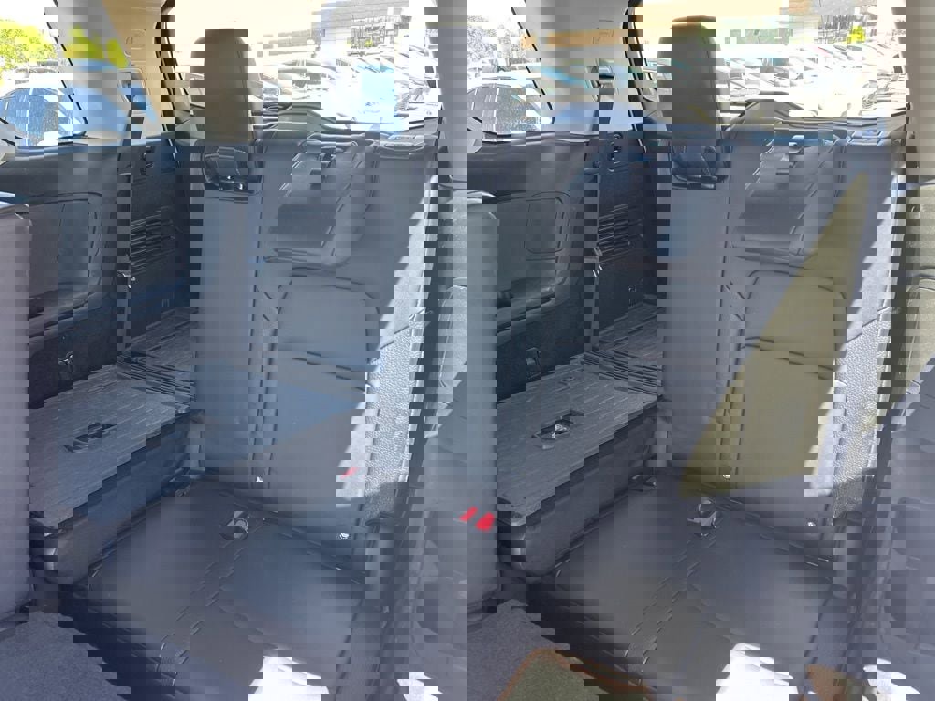 Used 2022 Nissan Pathfinder SL w/ Cargo Package image 16