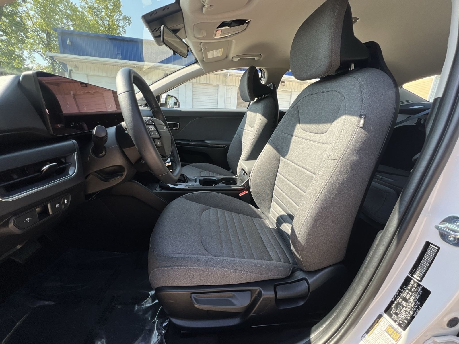 Used 2025 Kia K4 EX FWD image 18