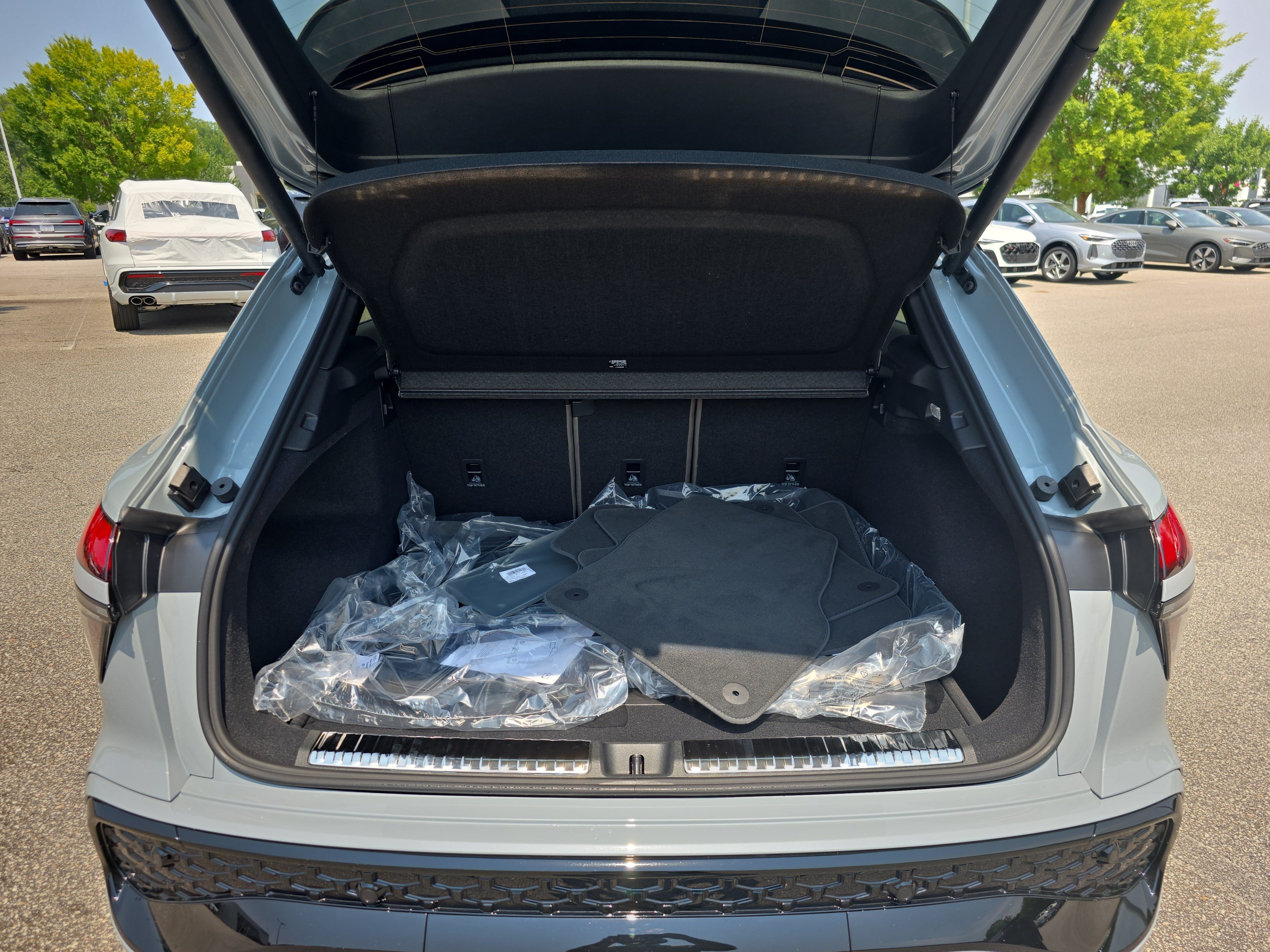 New 2026 Audi Q3 quattro 2.0T AWD/4WD image 12
