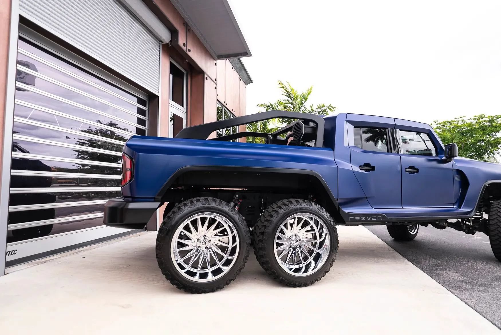 Used 2021 Jeep Gladiator Sport AWD/4WD image 6
