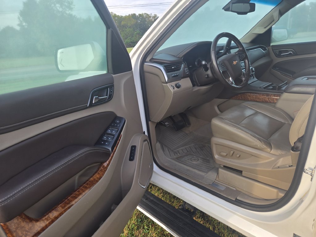 Used 2019 Chevrolet Tahoe Premier RWD image 6