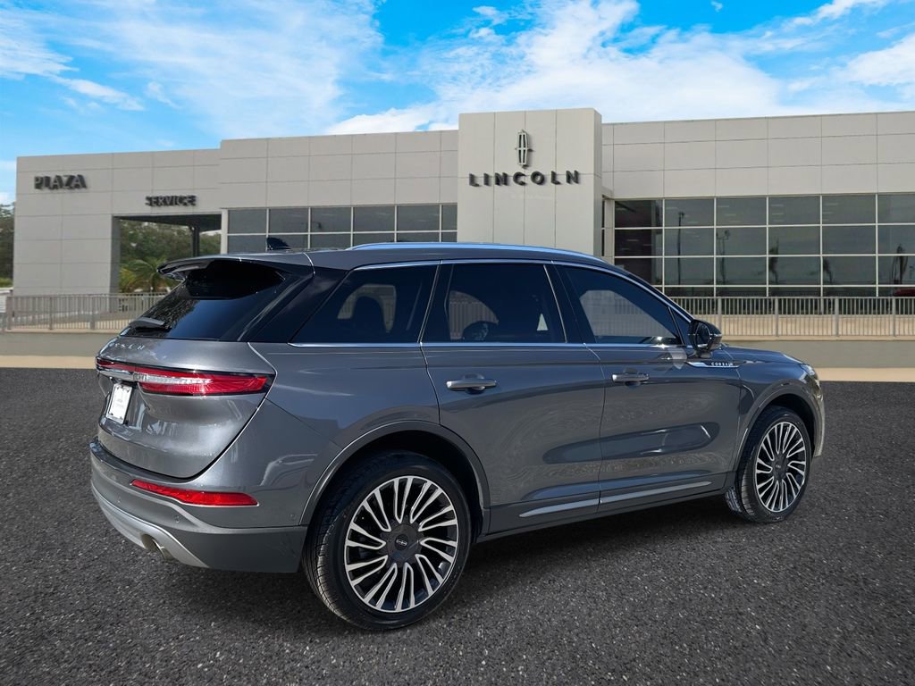 Certified 2021 Lincoln Corsair Reserve w/ Equipment Group 201A image 3