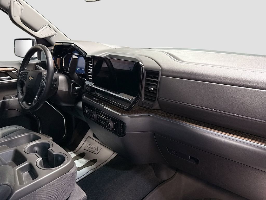 Used 2023 Chevrolet Silverado 1500 LT image 28