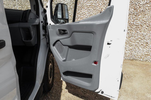 Used 2018 Ford Transit 250 148 Medium Roof RWD image 36