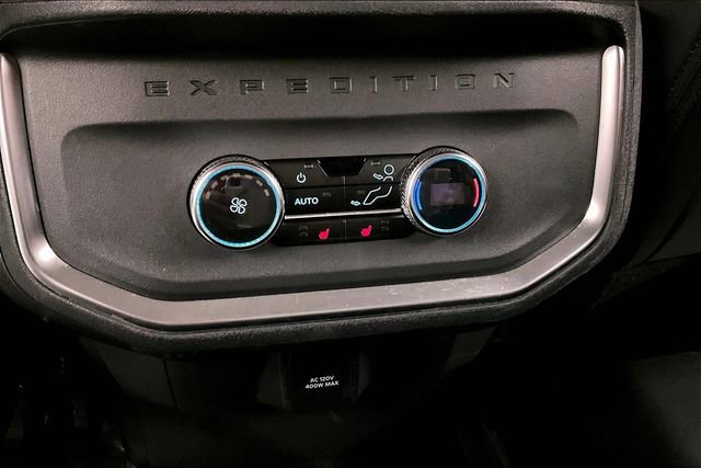 Used 2025 Ford Expedition Platinum image 34