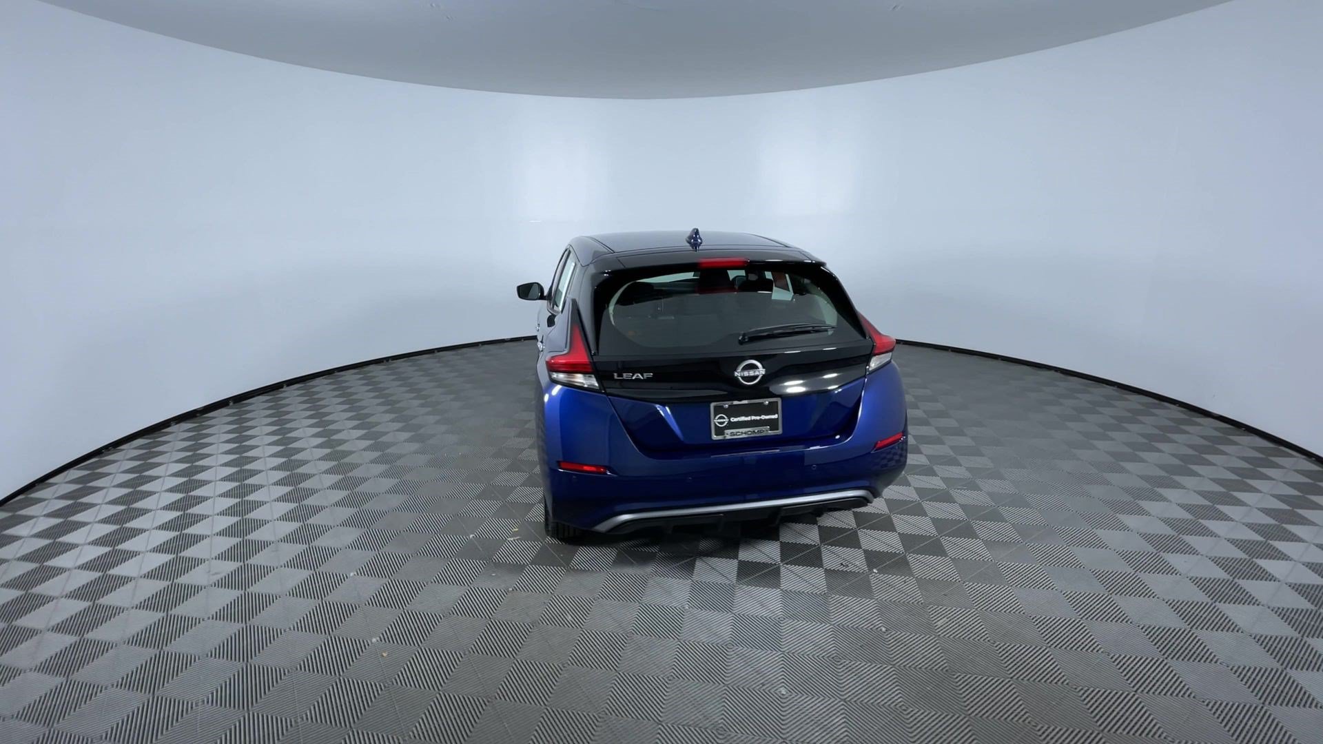 Certified 2025 Nissan Leaf S FWD image 7