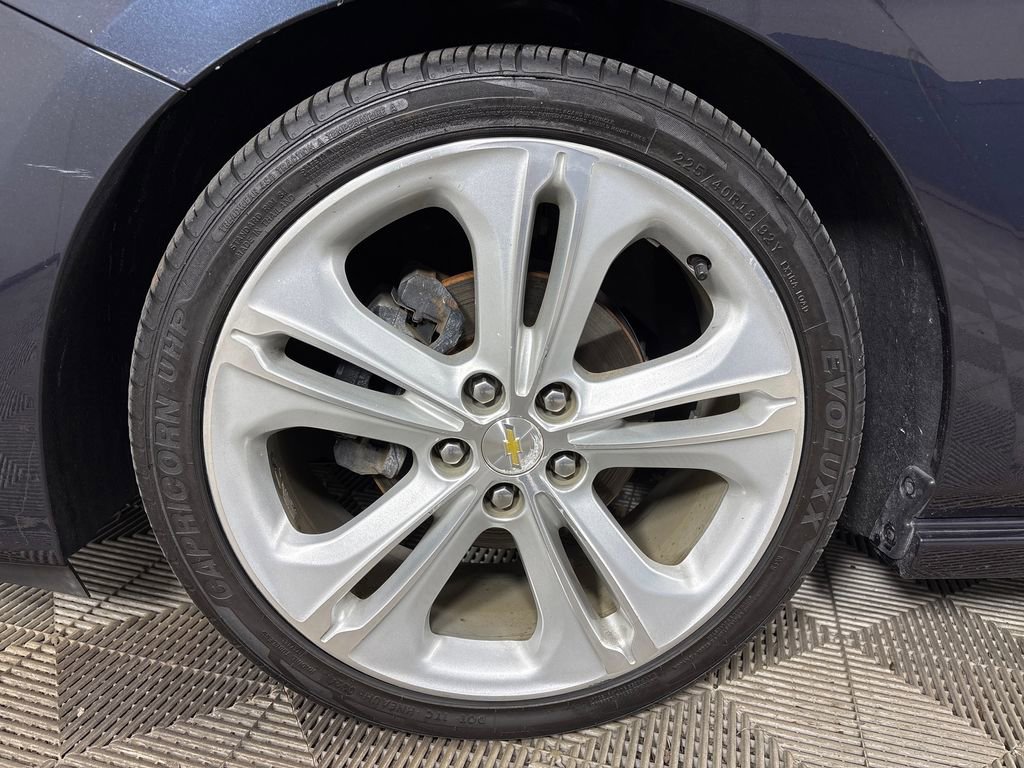 Used 2016 Chevrolet Cruze Premier FWD image 13