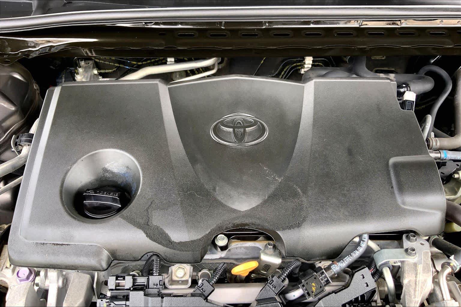 Used 2019 Toyota Camry SE FWD image 31