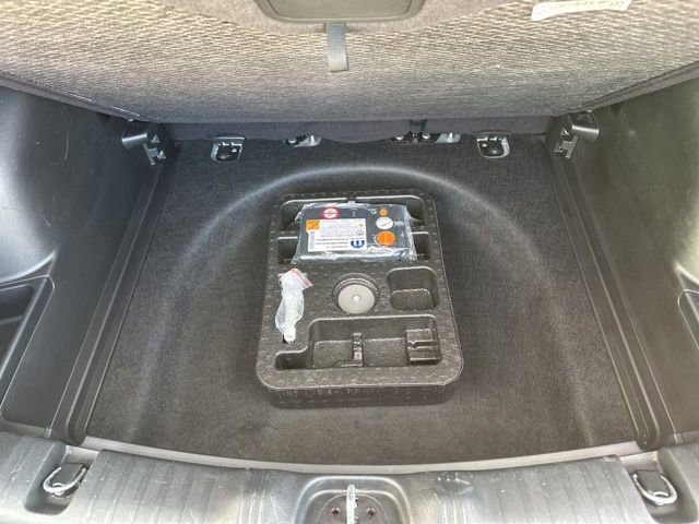 Used 2024 Jeep Compass Limited image 25