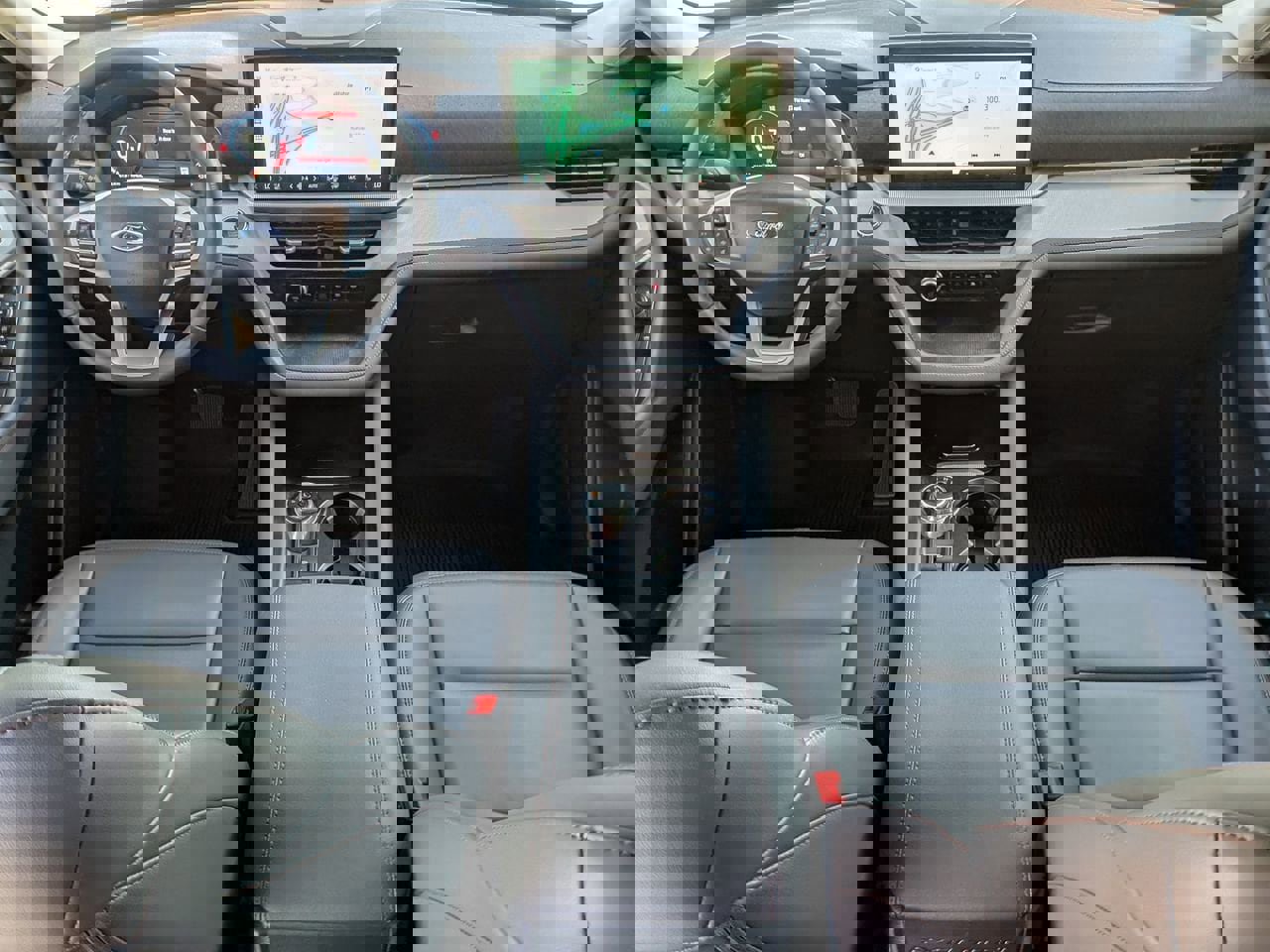 Used 2025 Ford Explorer Active w/ Active Comfort Package image 21