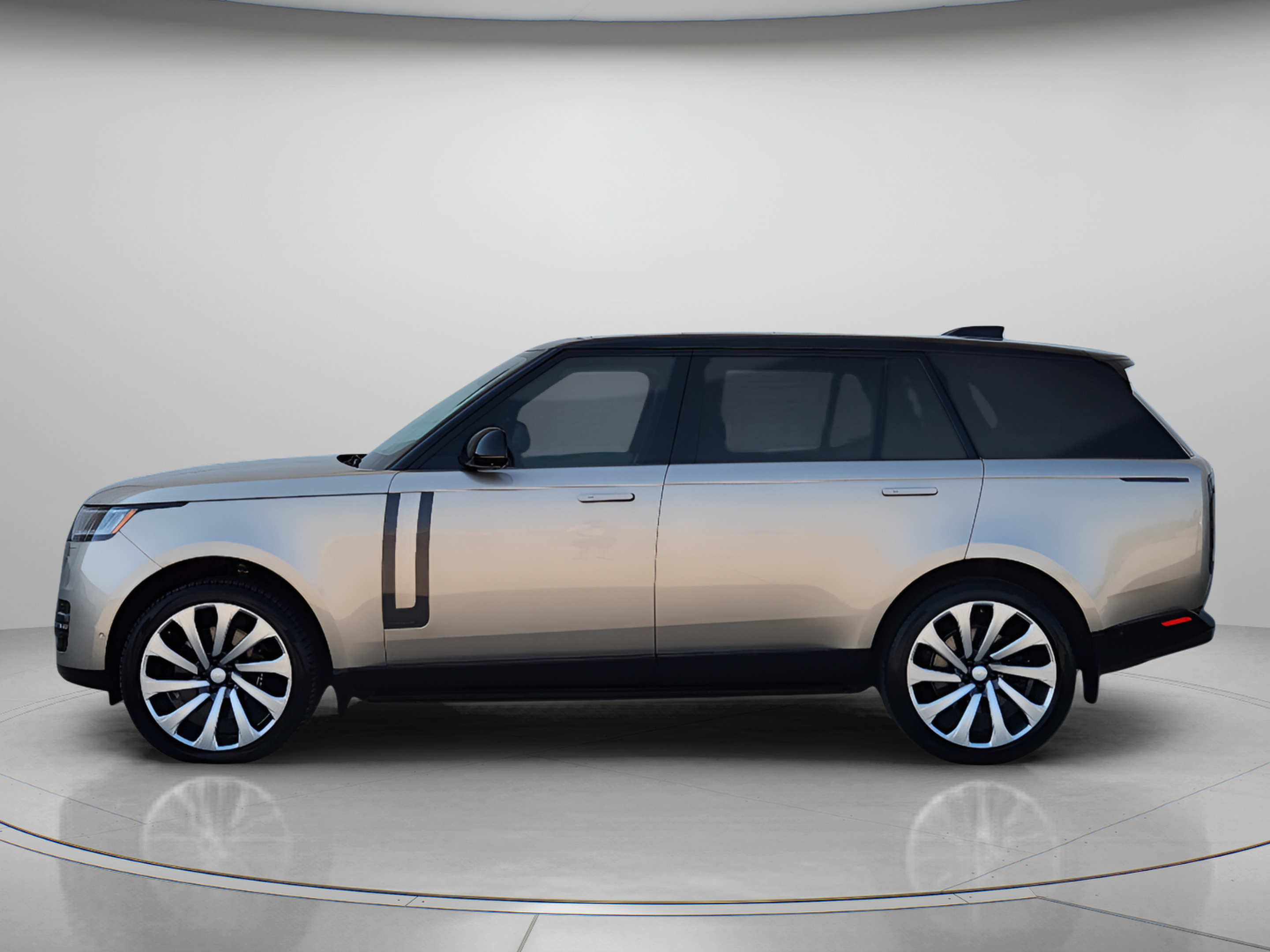 Certified 2025 Land Rover Range Rover Long Wheelbase Autobiography AWD/4WD image 2
