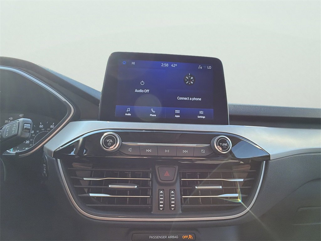 Used 2022 Ford Escape SE w/ SE Sport Appearance Package image 31