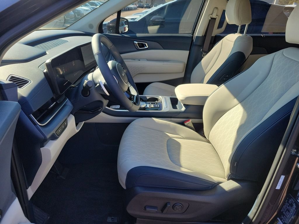 New 2026 Kia Carnival EX FWD image 22