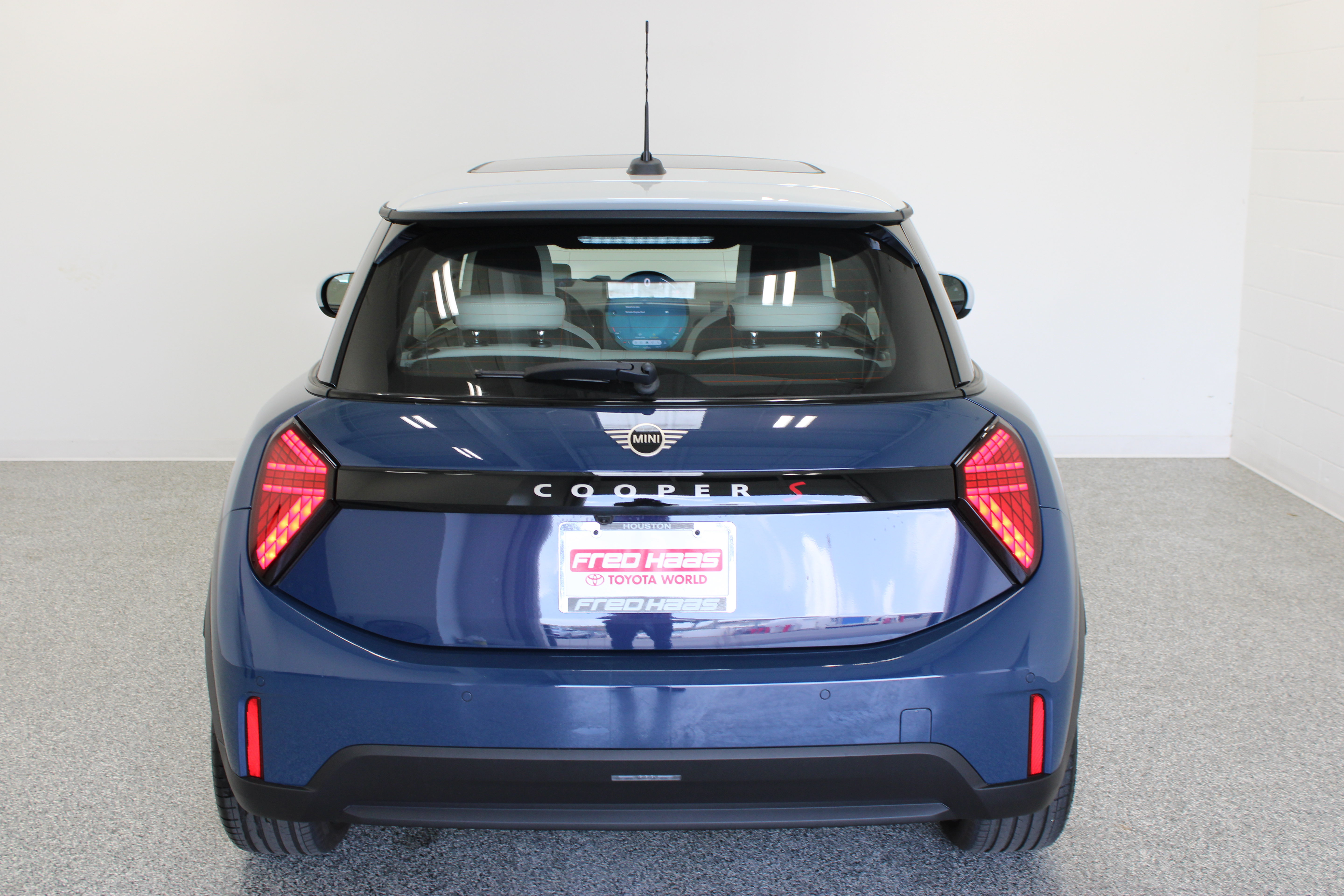 Used 2026 MINI Cooper S FWD image 8