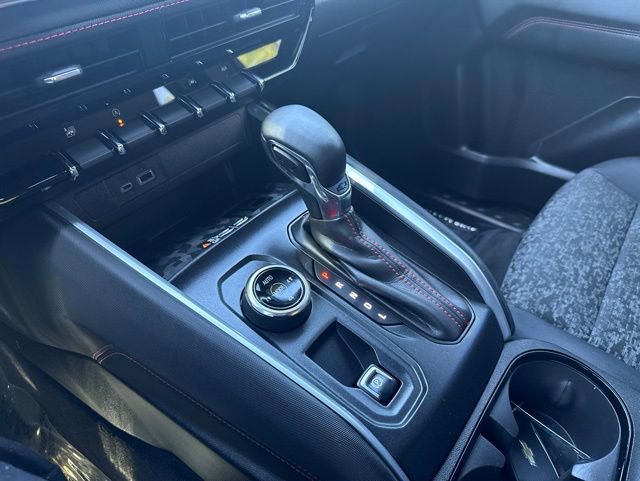 Used 2023 Chevrolet Colorado Z71 w/ Z71 Convenience Package 2 AWD/4WD image 16