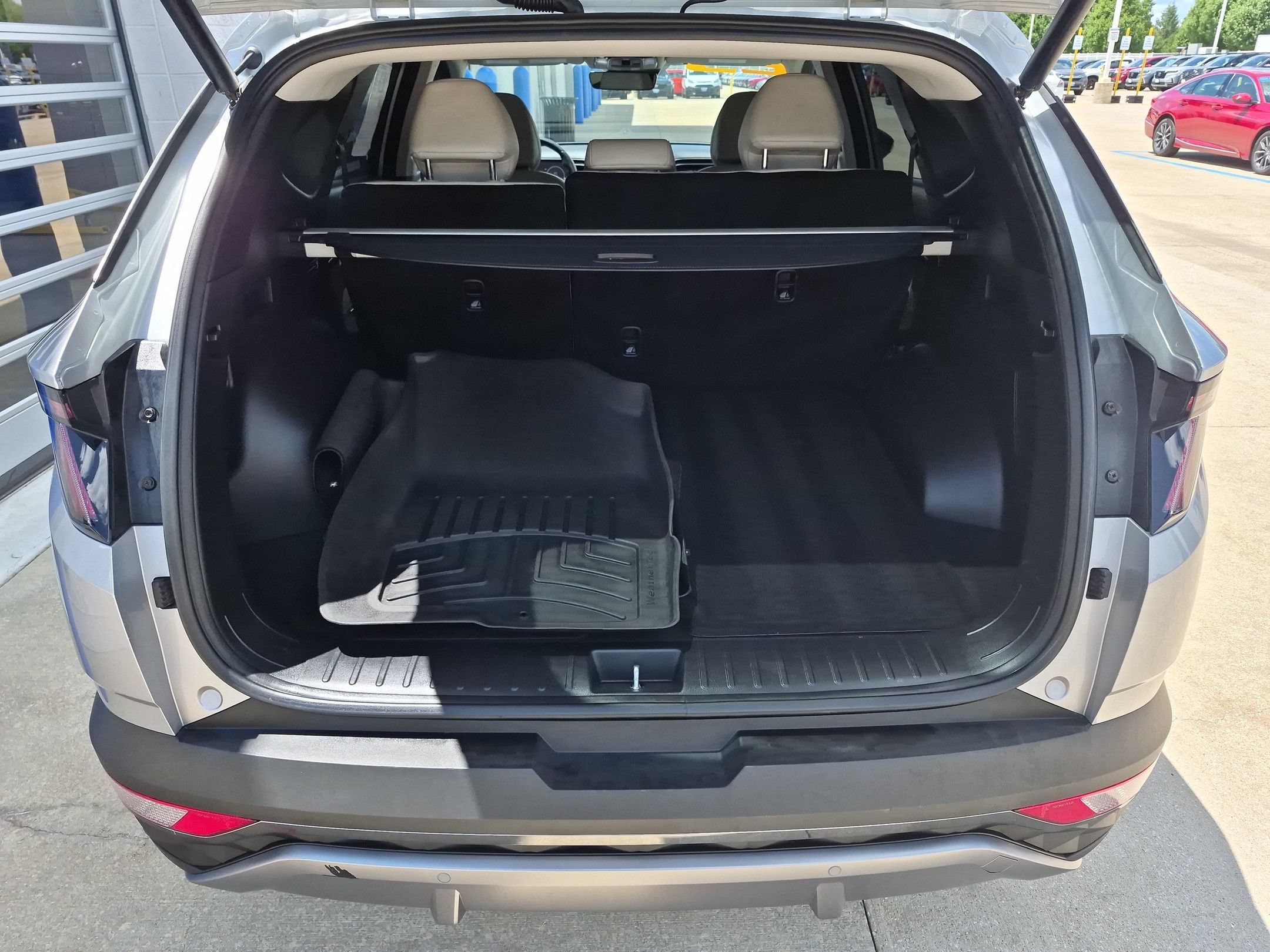 Used 2023 Hyundai Tucson Limited w/ Cargo Package AWD/4WD image 28