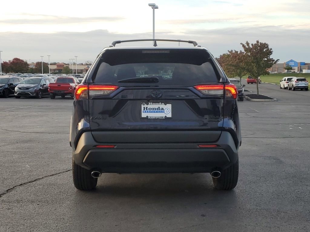 Used 2023 Toyota RAV4 XLE Premium image 6
