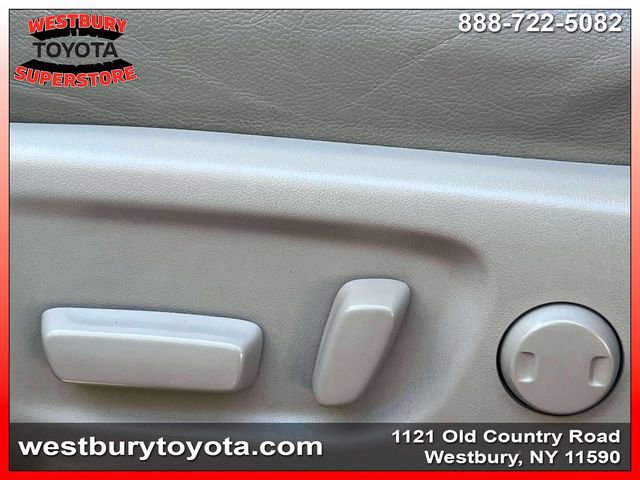 Used 2017 Toyota Sienna XLE w/ XLE Navigation Package image 19