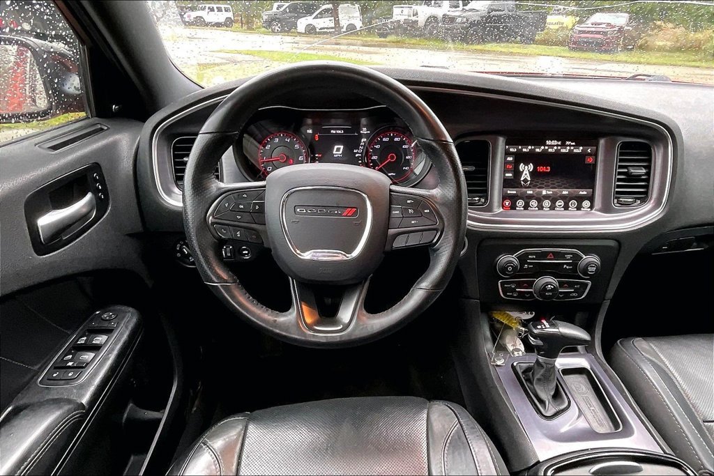 Used 2017 Dodge Charger SXT w/ AWD Plus Group image 5